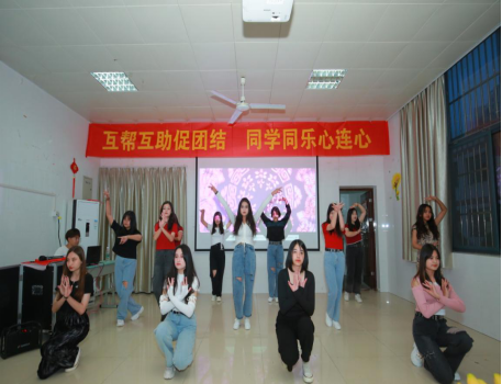 D095F943B96809EC32262817569_E453F4FE_9C906.png?e= D095F943B96809EC32262817569_E453F4FE_9C906.png?e=